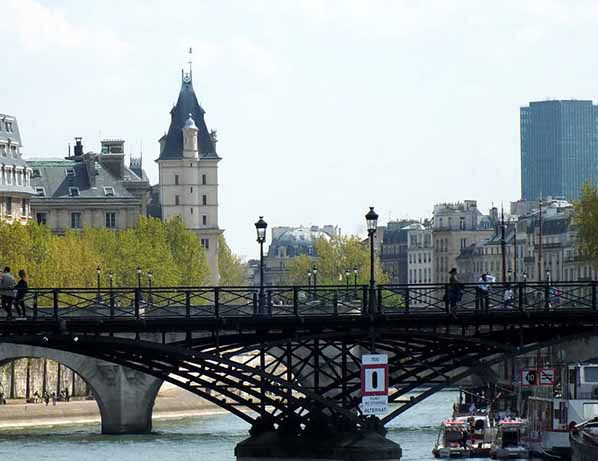 House removals London to France